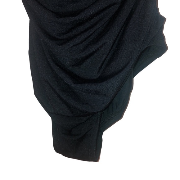 Jantzen Black Ruched Center Adj. Straps Plus Sized NWT One-piece Swimsuit Sz.16W - Picture 4 of 11